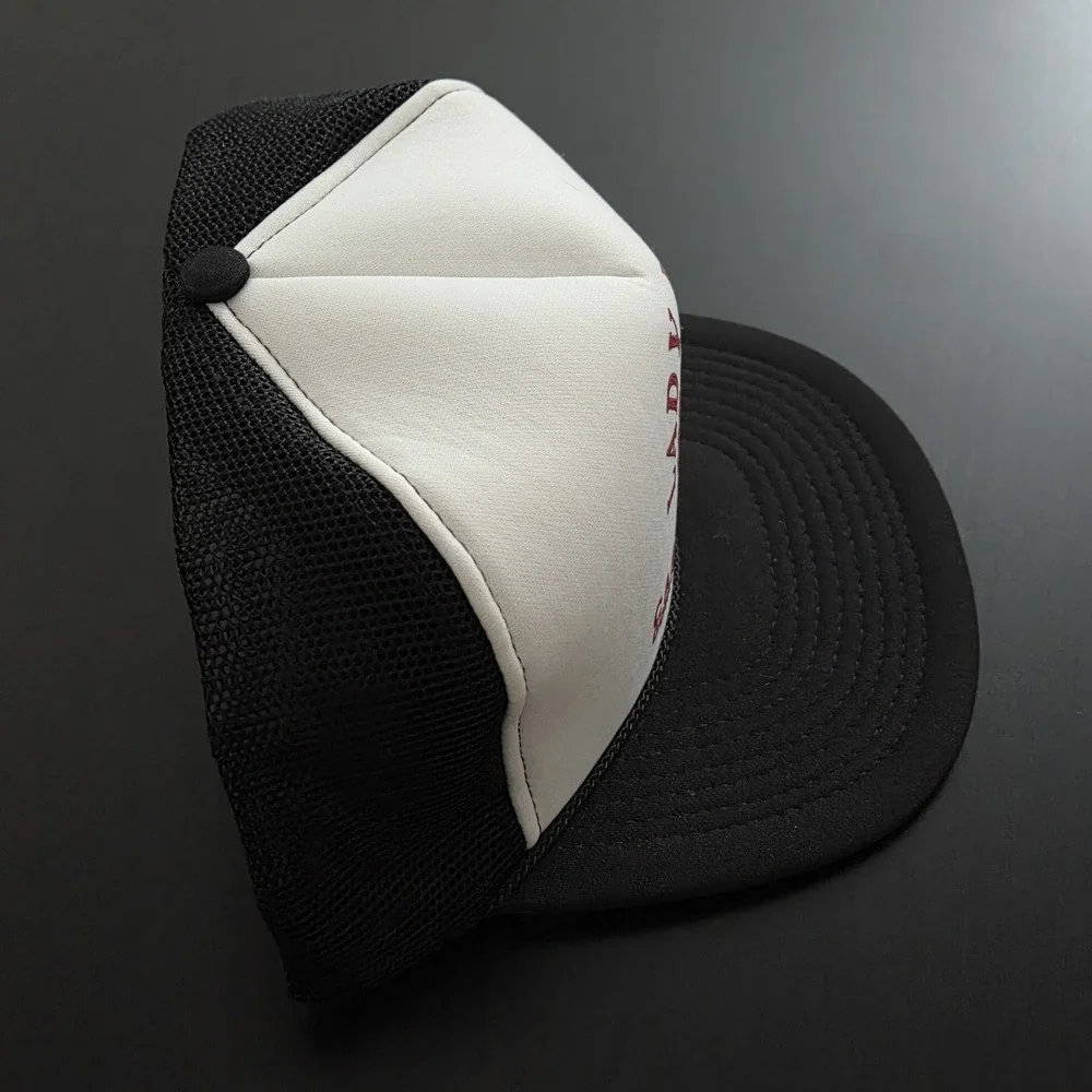 Lady Luck Casino Hotel Las Vegas Mesh Back Trucker‎ Snapback OSFM